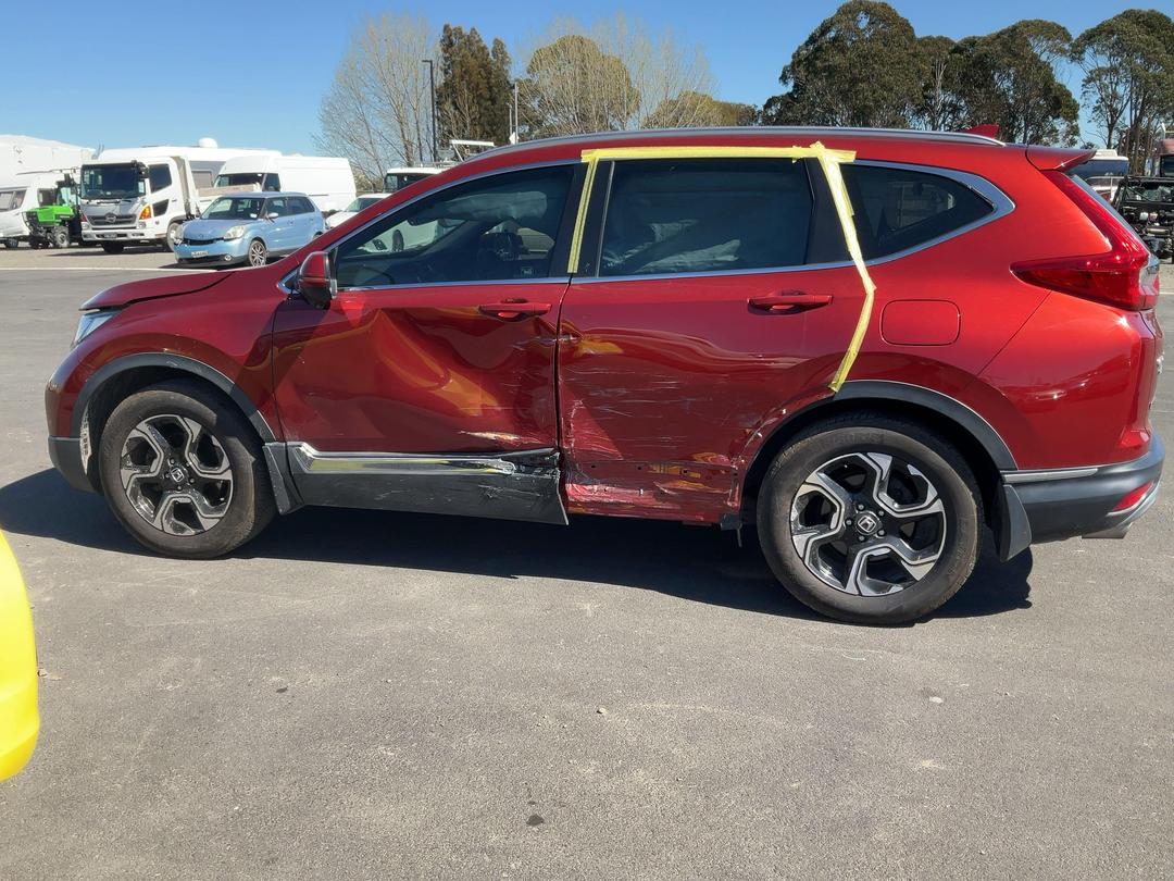 Photo '5' of Honda CRV 2WD Touring Photo '5' of Honda CRV 2WD Touring