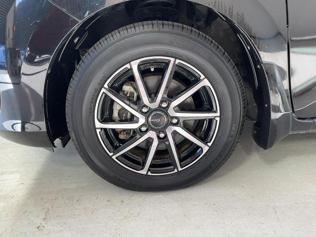 Photo '10' of Honda Freed