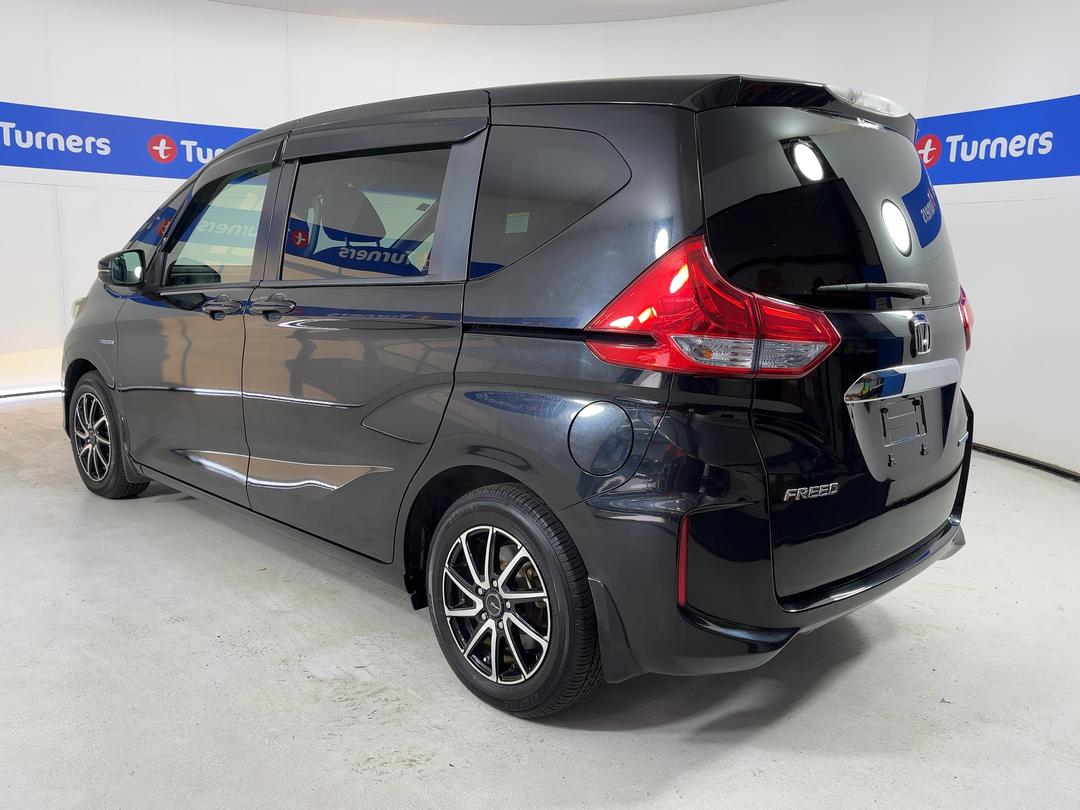 Photo '5' of Honda Freed