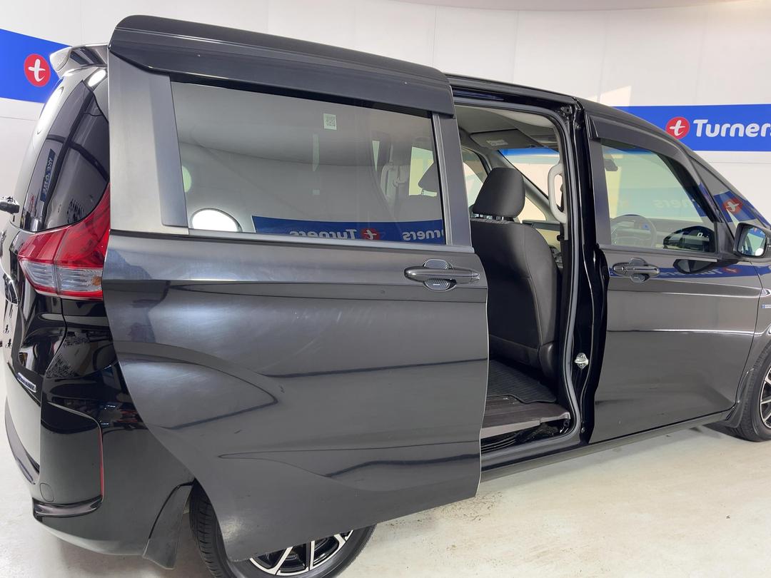 Photo '19' of Honda Freed
