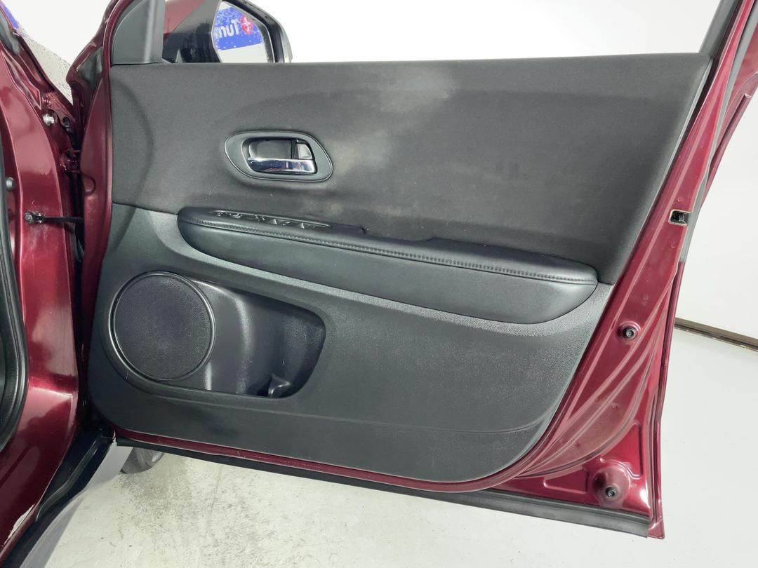 Photo '15' of Honda HR-V