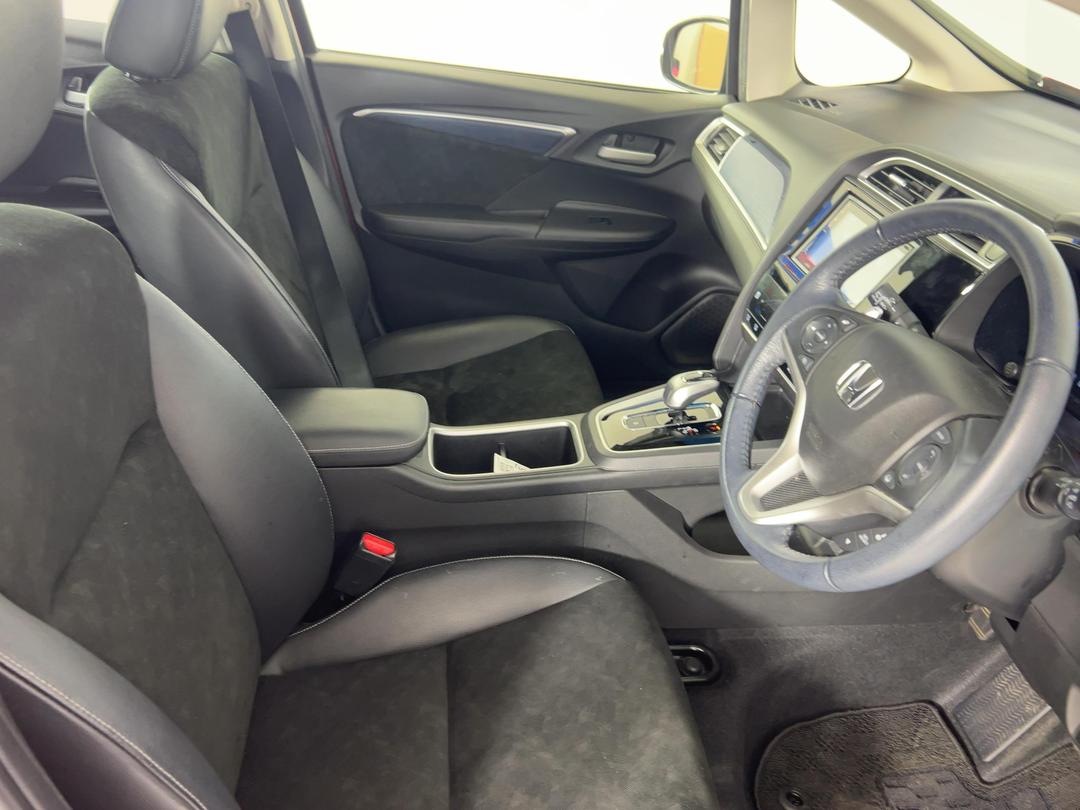 Photo '16' of Honda Shuttle
