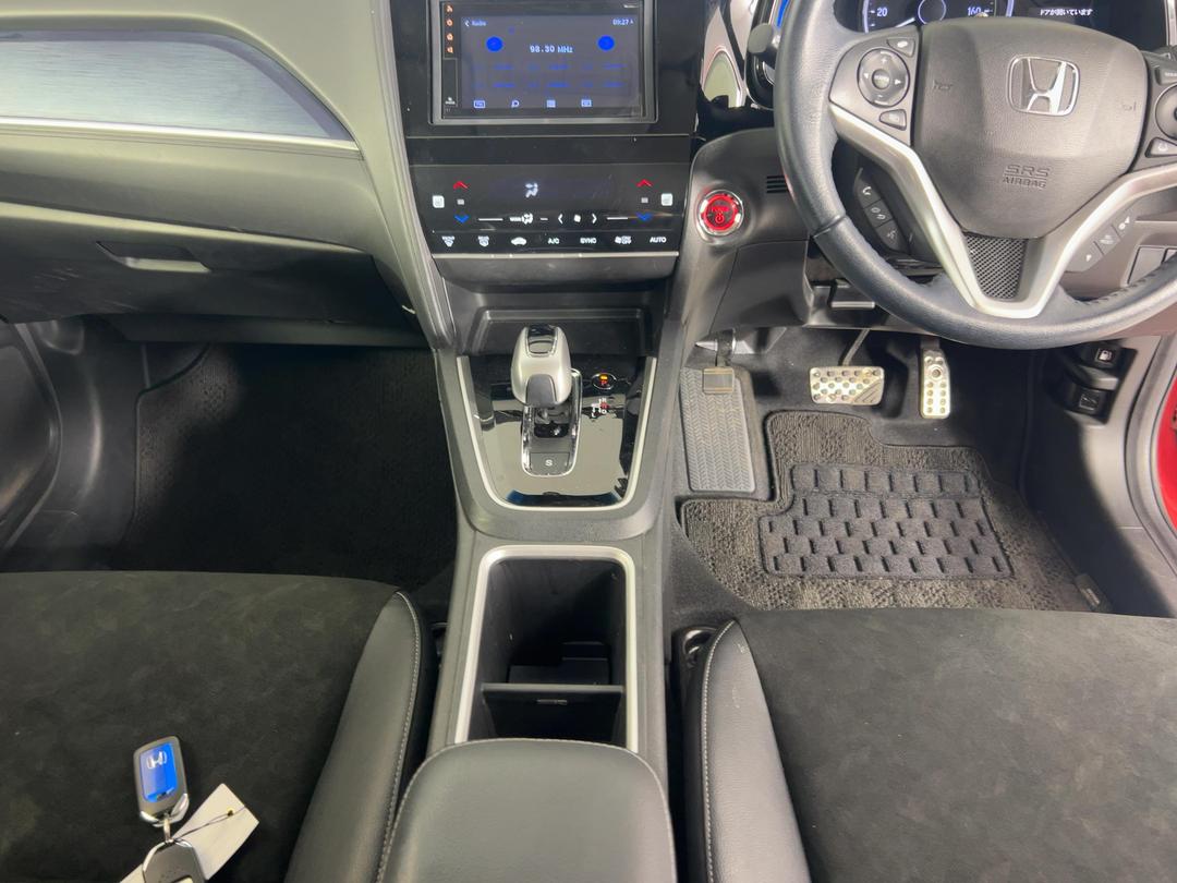 Photo '18' of Honda Shuttle