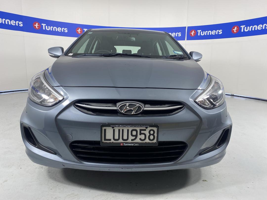 Photo '2' of Hyundai Accent