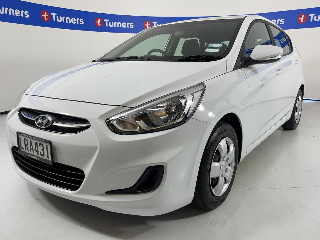 Photo '4' of Hyundai Accent