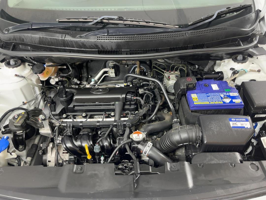 Photo '13' of Hyundai Accent