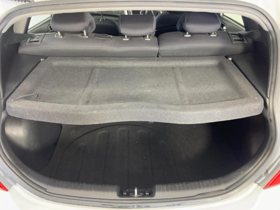 Photo '14' of Hyundai Accent