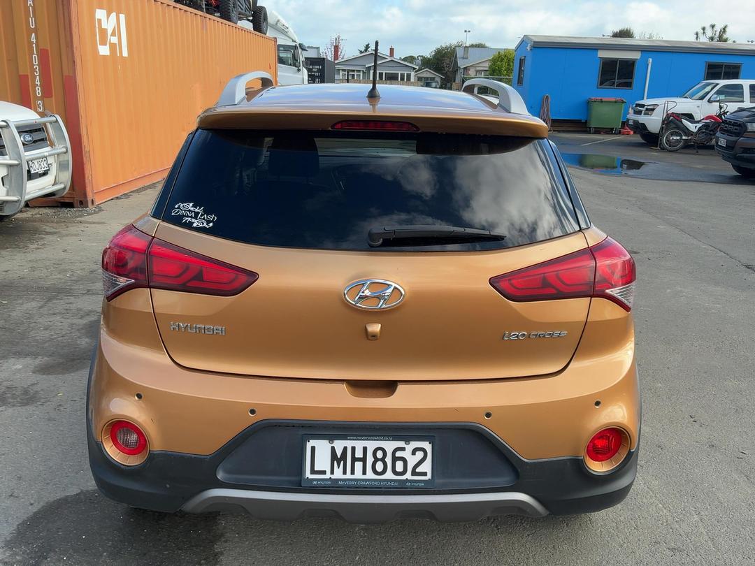 Photo '6' of Hyundai I20 Cross Photo '6' of Hyundai I20 Cross