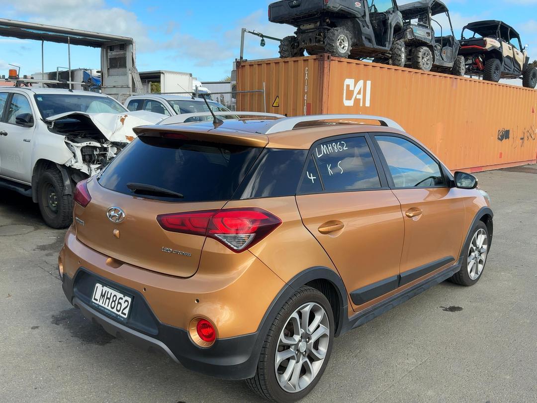 Photo '7' of Hyundai I20 Cross Photo '7' of Hyundai I20 Cross