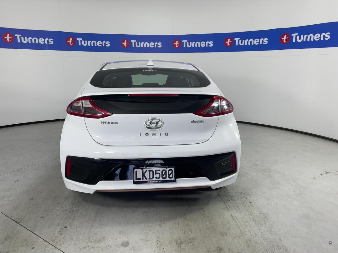 Photo '6' of Hyundai Ioniq