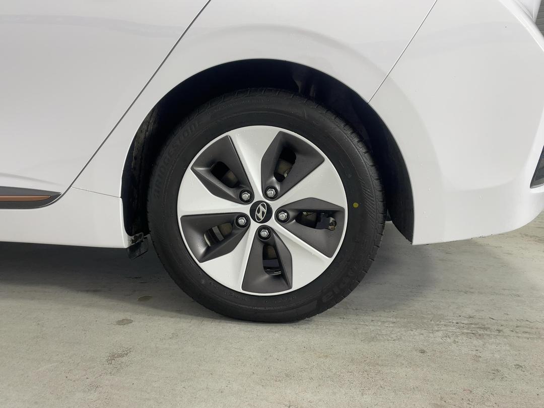 Photo '11' of Hyundai Ioniq