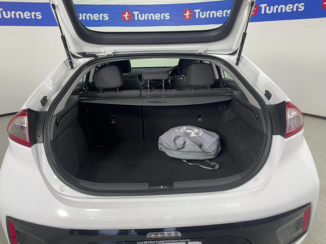 Photo '14' of Hyundai Ioniq