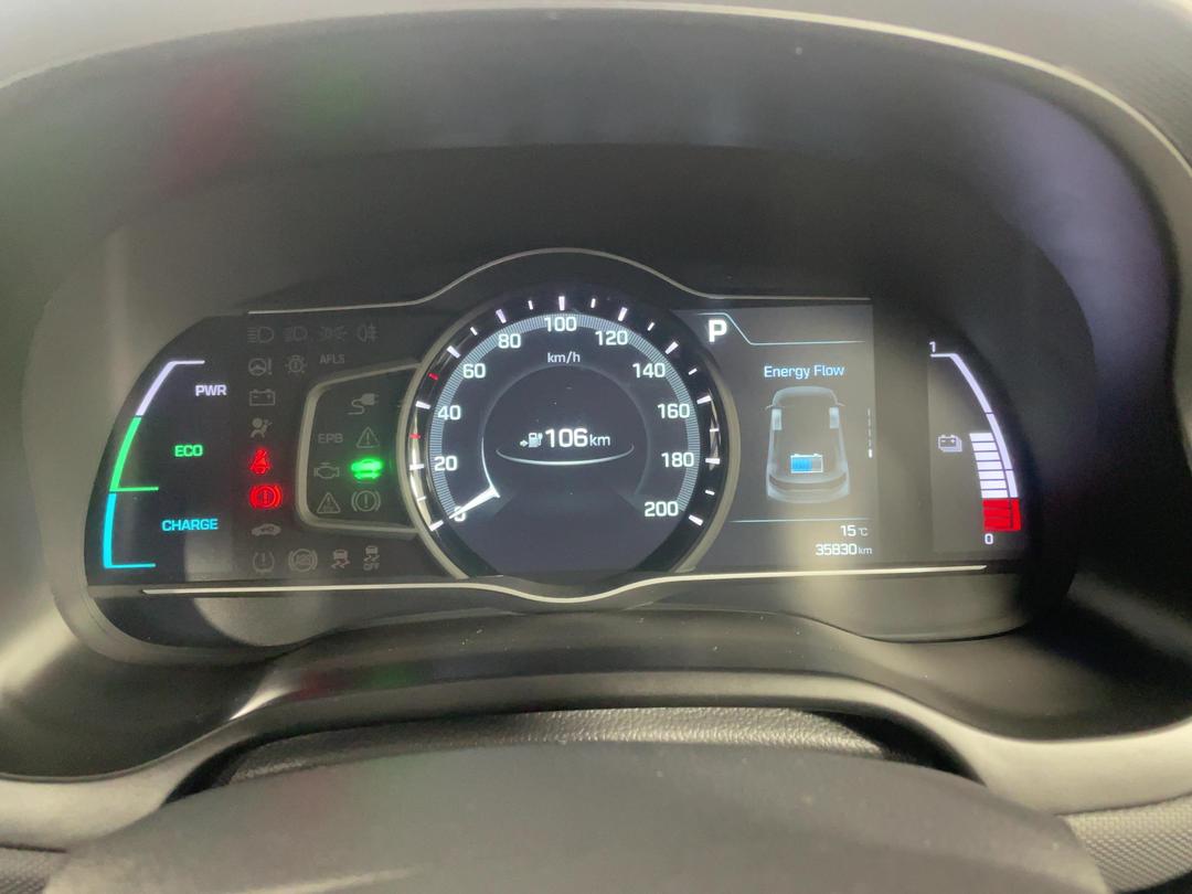 Photo '21' of Hyundai Ioniq