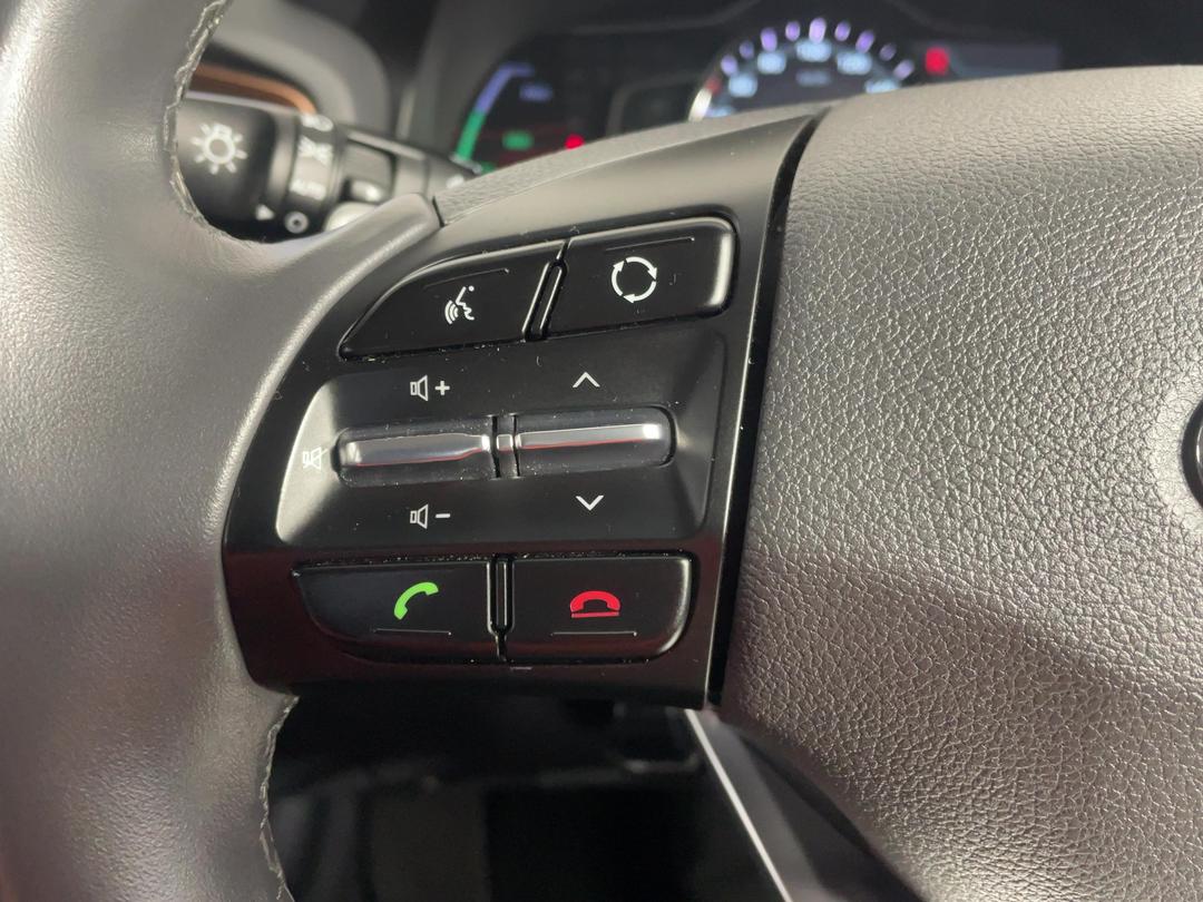 Photo '25' of Hyundai Ioniq