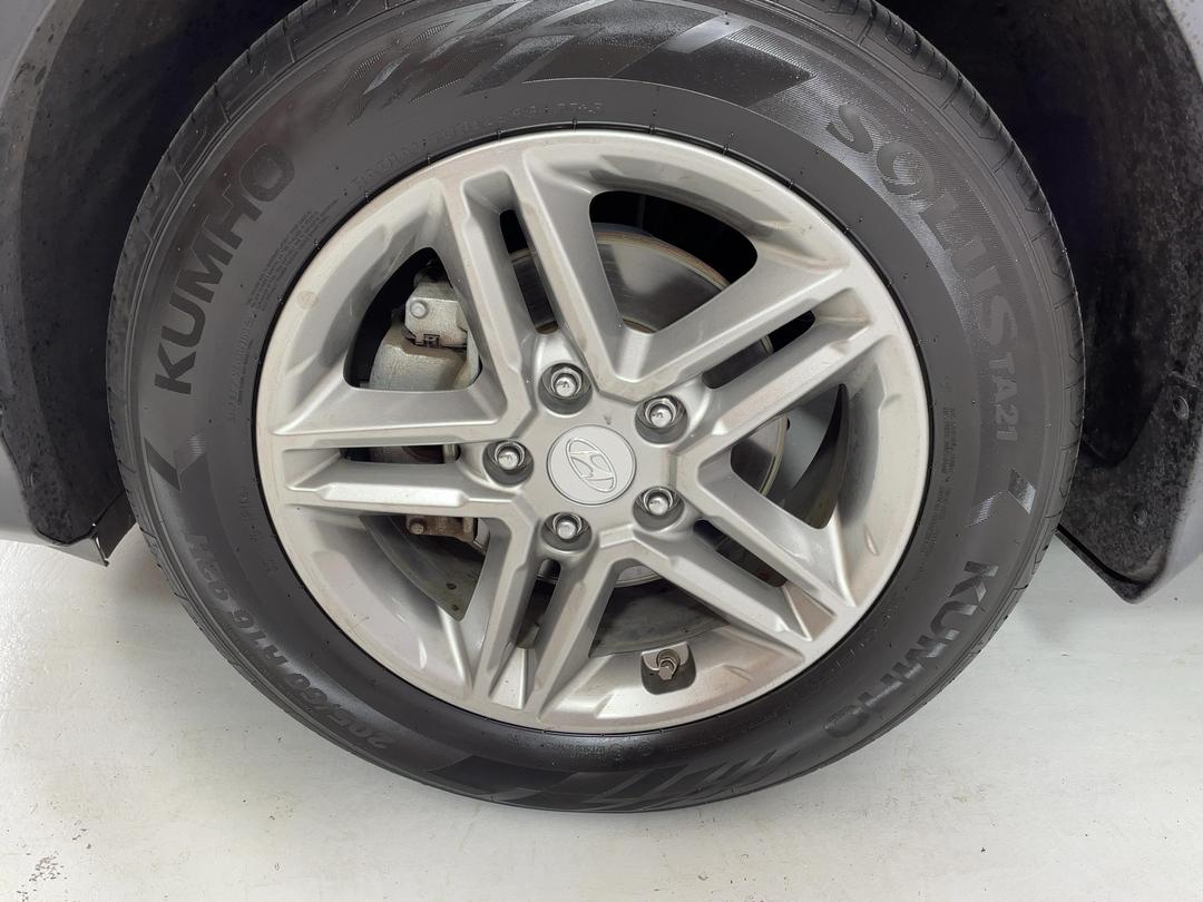 Photo '10' of Hyundai Kona