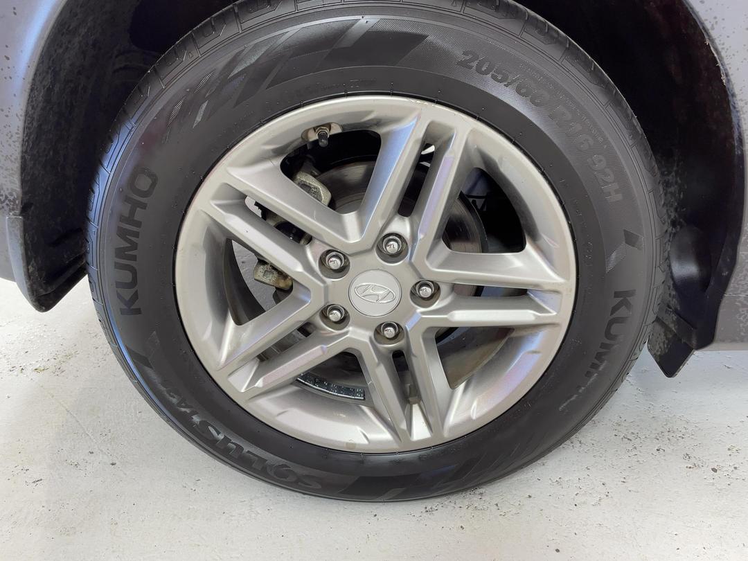 Photo '12' of Hyundai Kona