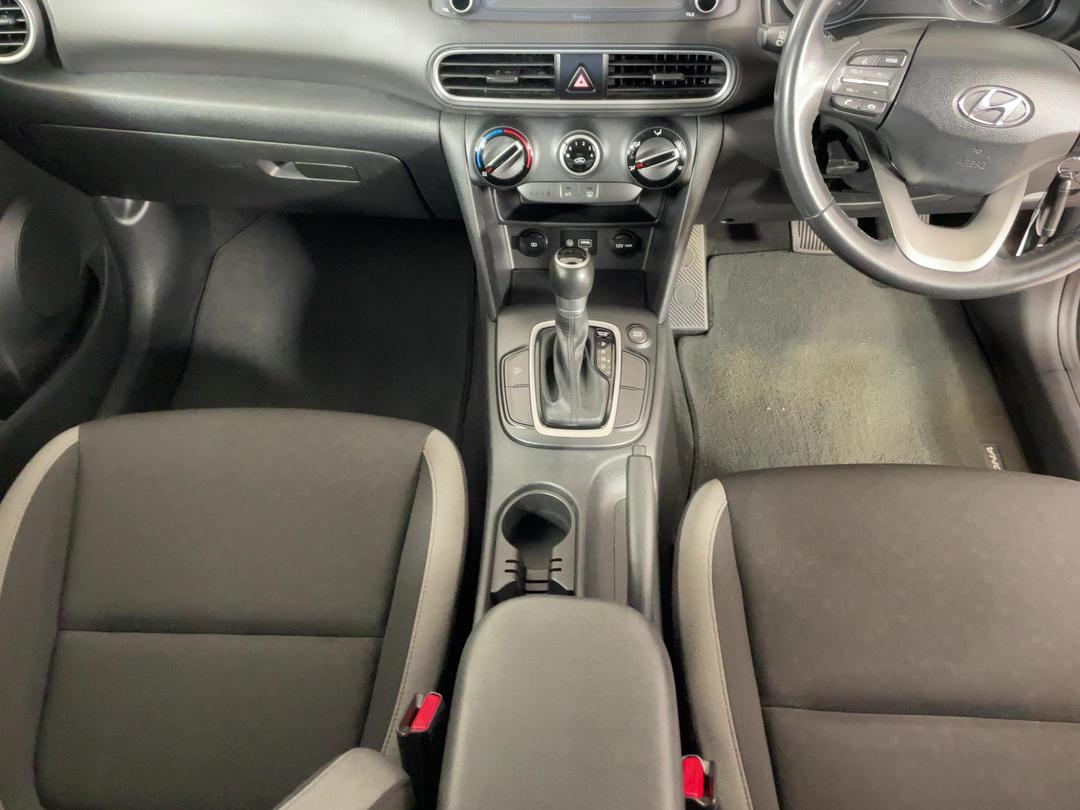Photo '16' of Hyundai Kona