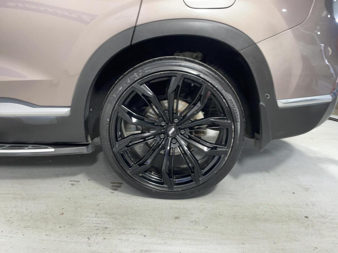 Photo '11' of Hyundai Santa FE