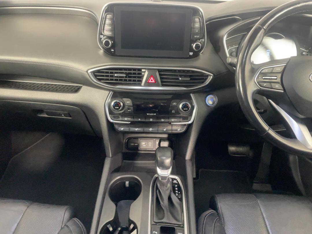 Photo '18' of Hyundai Santa FE