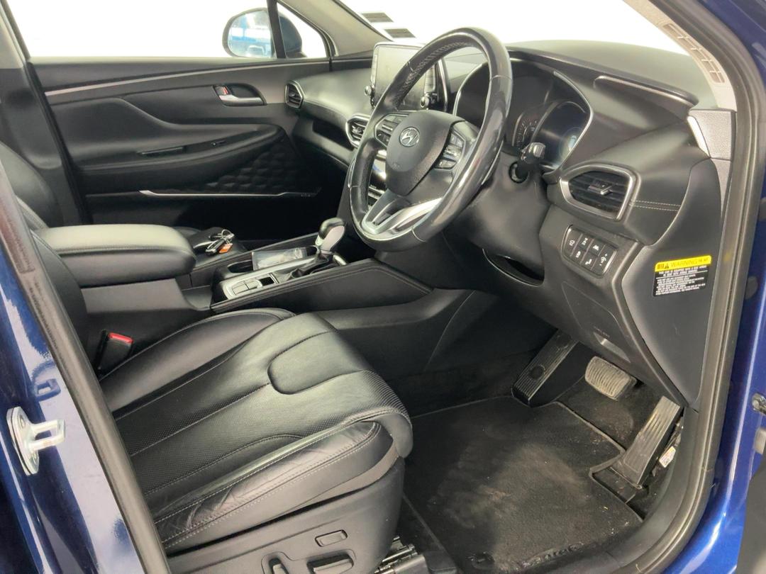 Photo '16' of Hyundai Santa FE