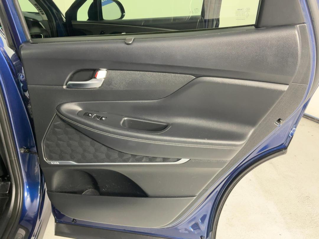 Photo '19' of Hyundai Santa FE