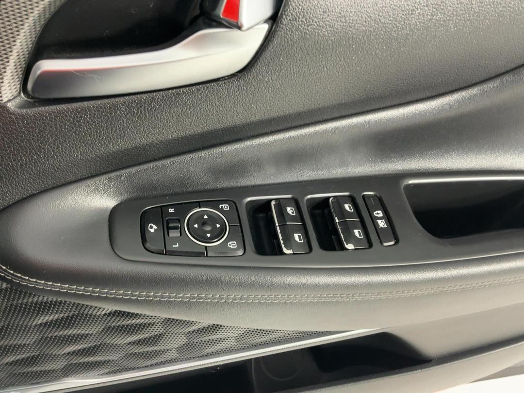 Photo '27' of Hyundai Santa FE