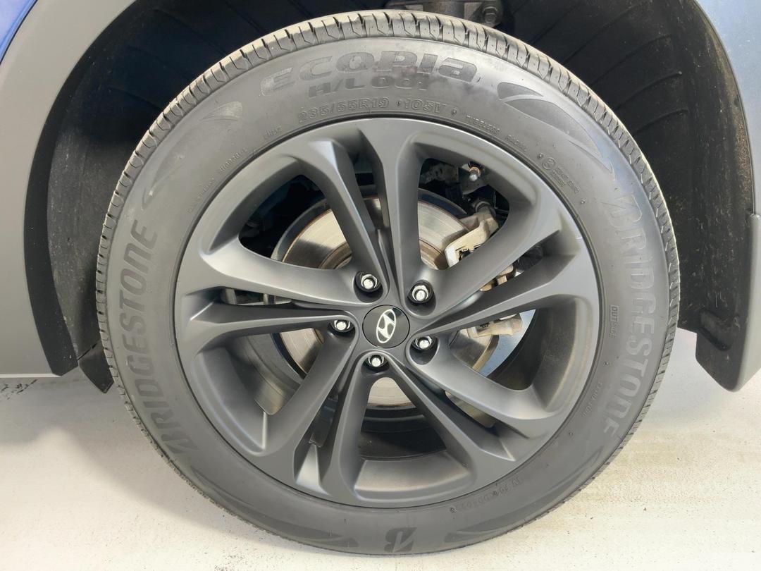 Photo '11' of Hyundai Santa FE