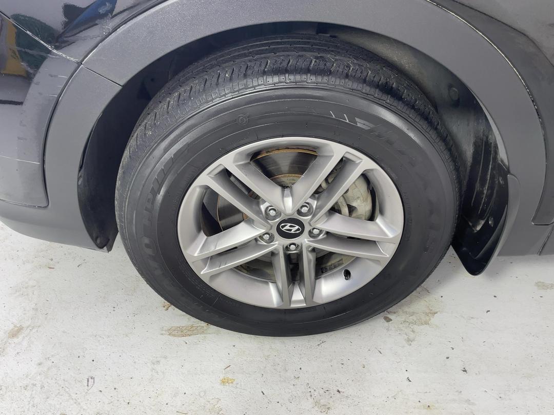 Photo '10' of Hyundai Santa FE