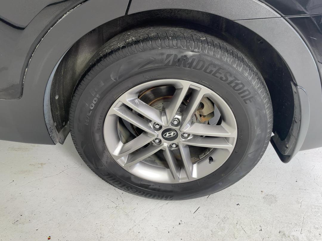 Photo '11' of Hyundai Santa FE