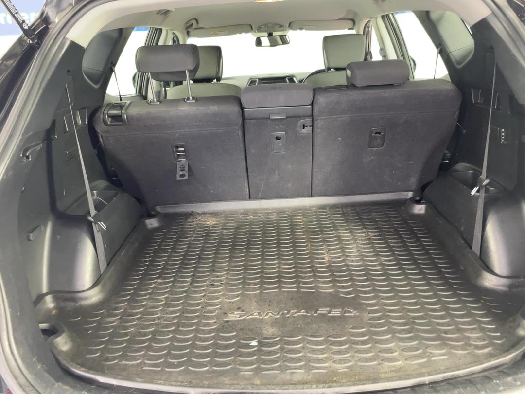 Photo '14' of Hyundai Santa FE