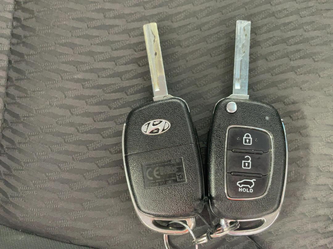 Photo '22' of Hyundai Santa FE