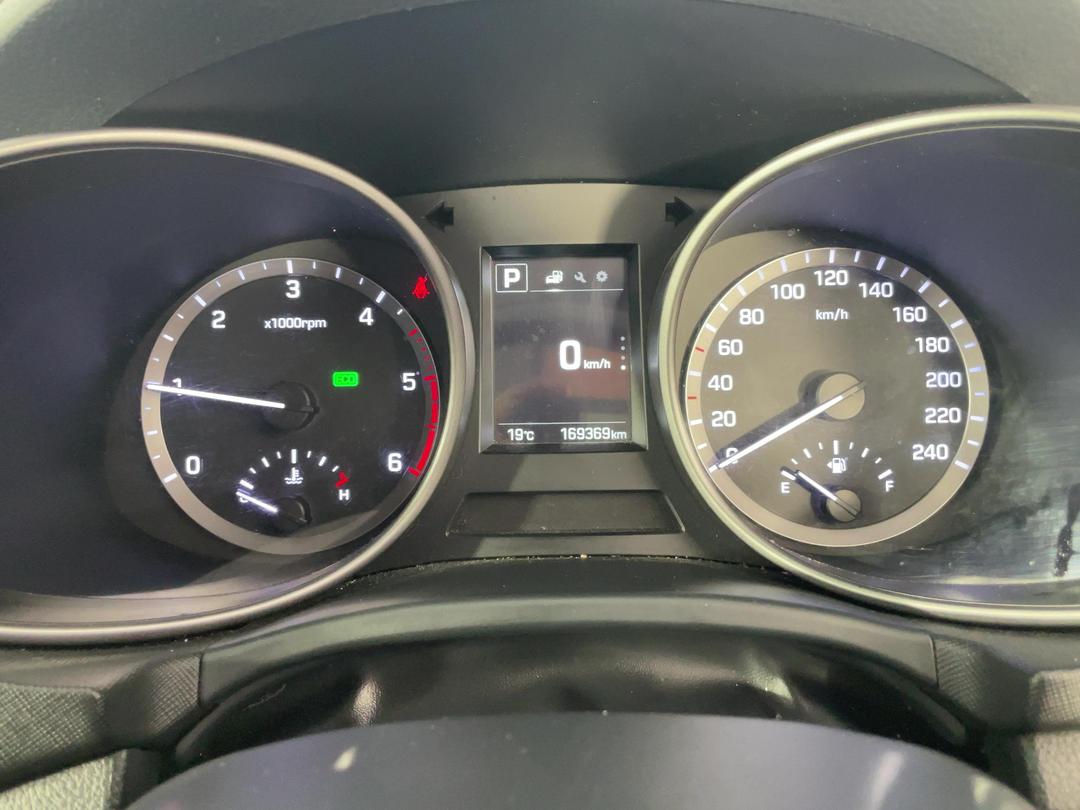 Photo '21' of Hyundai Santa FE