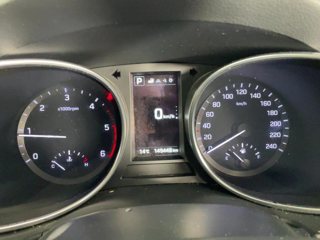 Photo '21' of Hyundai Santa FE
