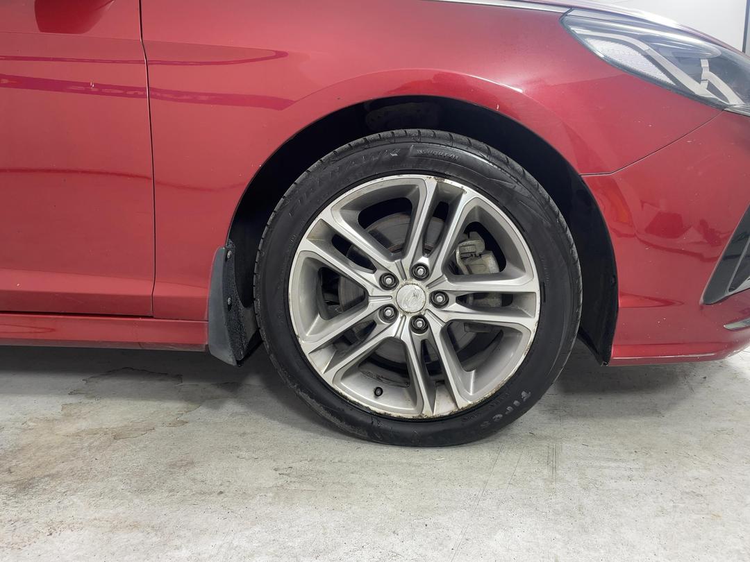 Photo '9' of Hyundai Sonata