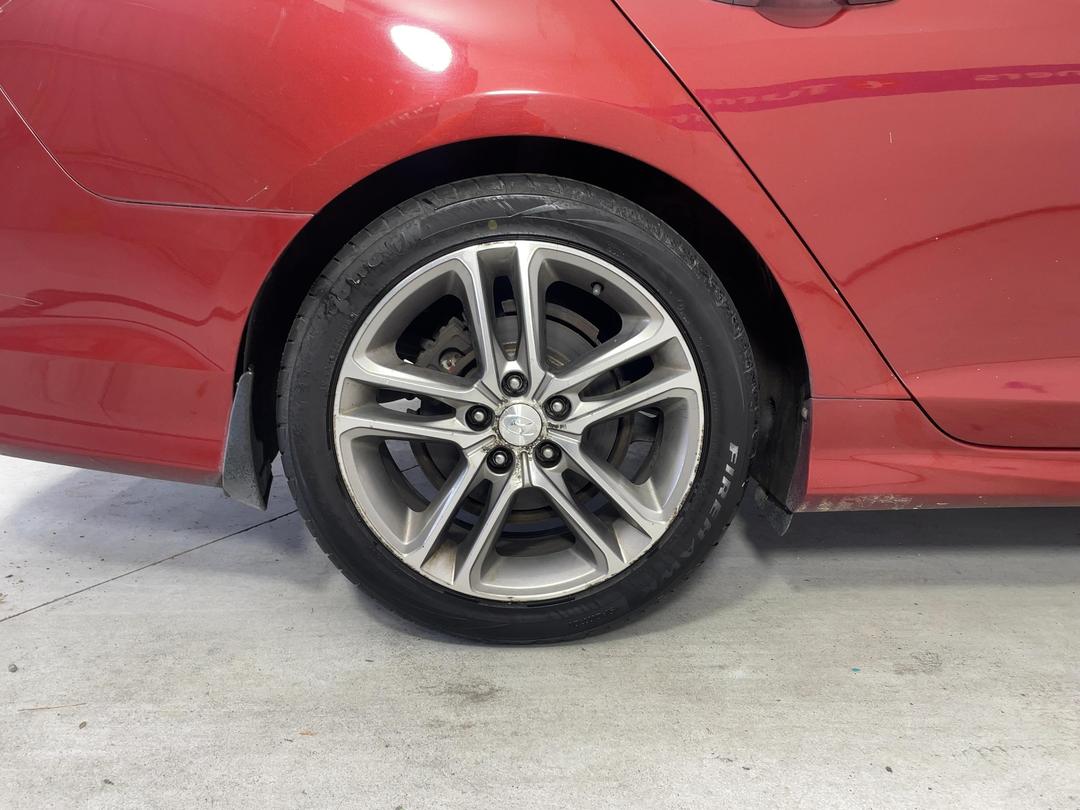 Photo '12' of Hyundai Sonata