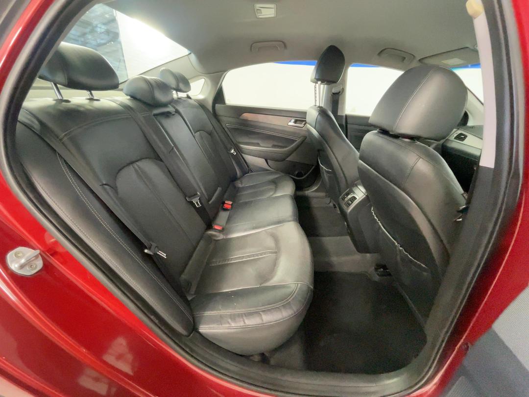 Photo '20' of Hyundai Sonata