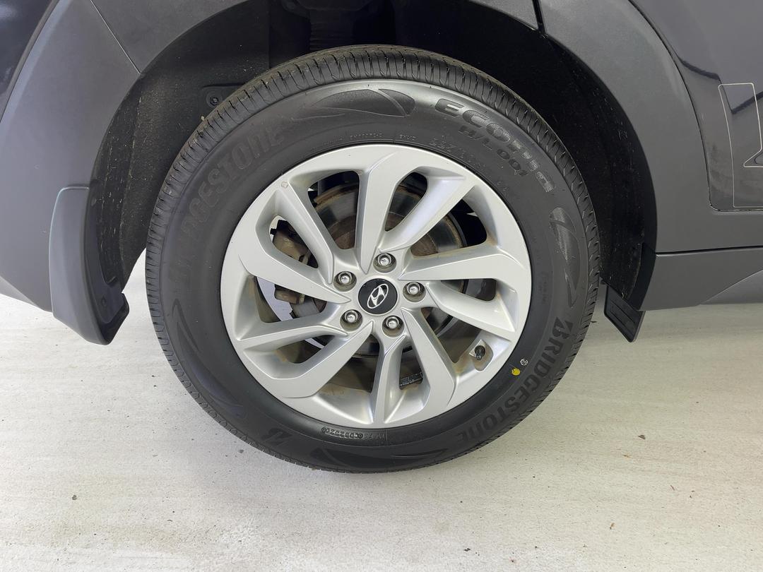 Photo '12' of Hyundai Tucson