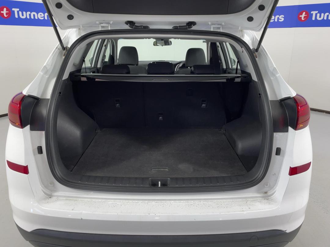 Photo '14' of Hyundai Tucson