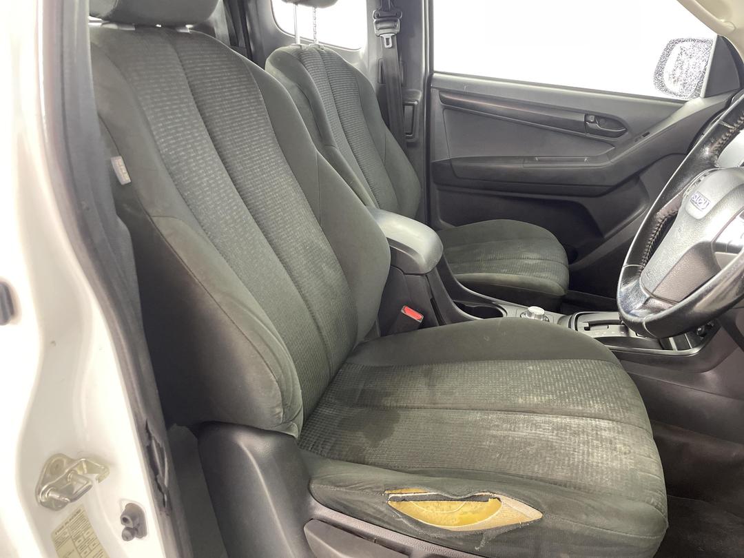 Photo '16' of Isuzu D-MAX