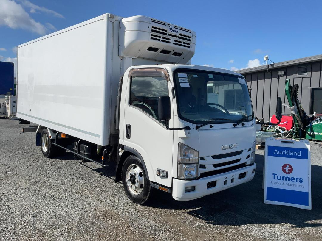 Photo '1' of Isuzu ELF Chiller