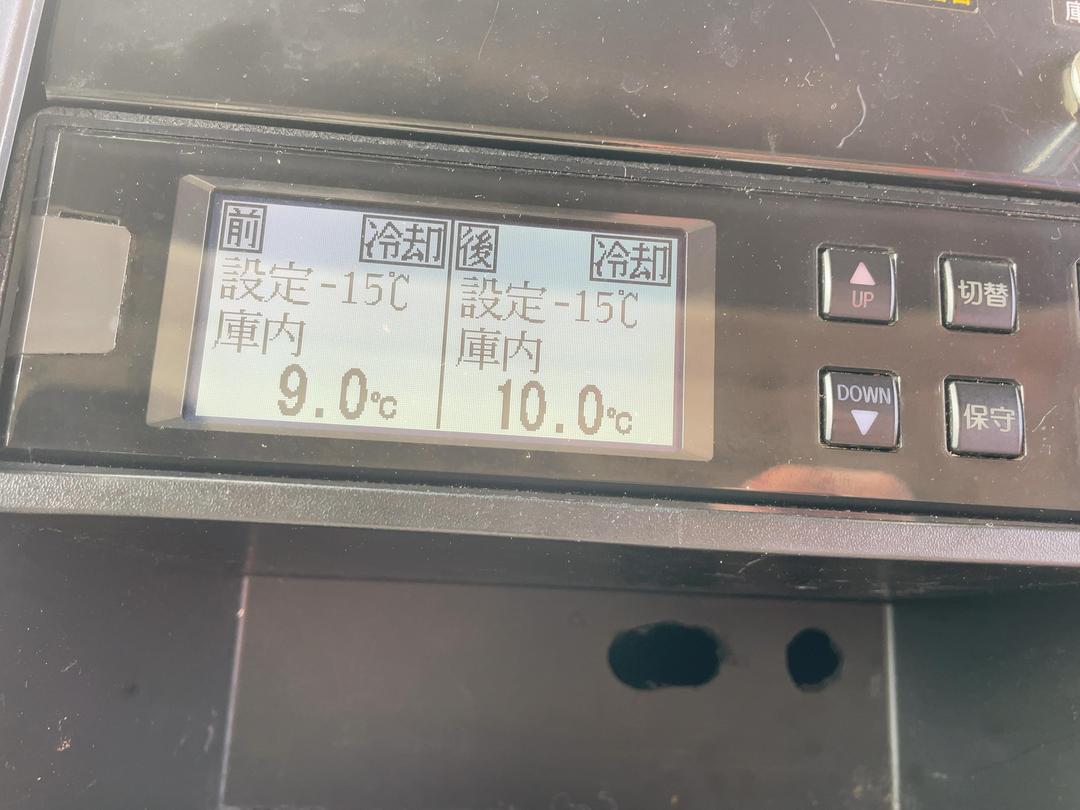 Photo '26' of Isuzu ELF Chiller