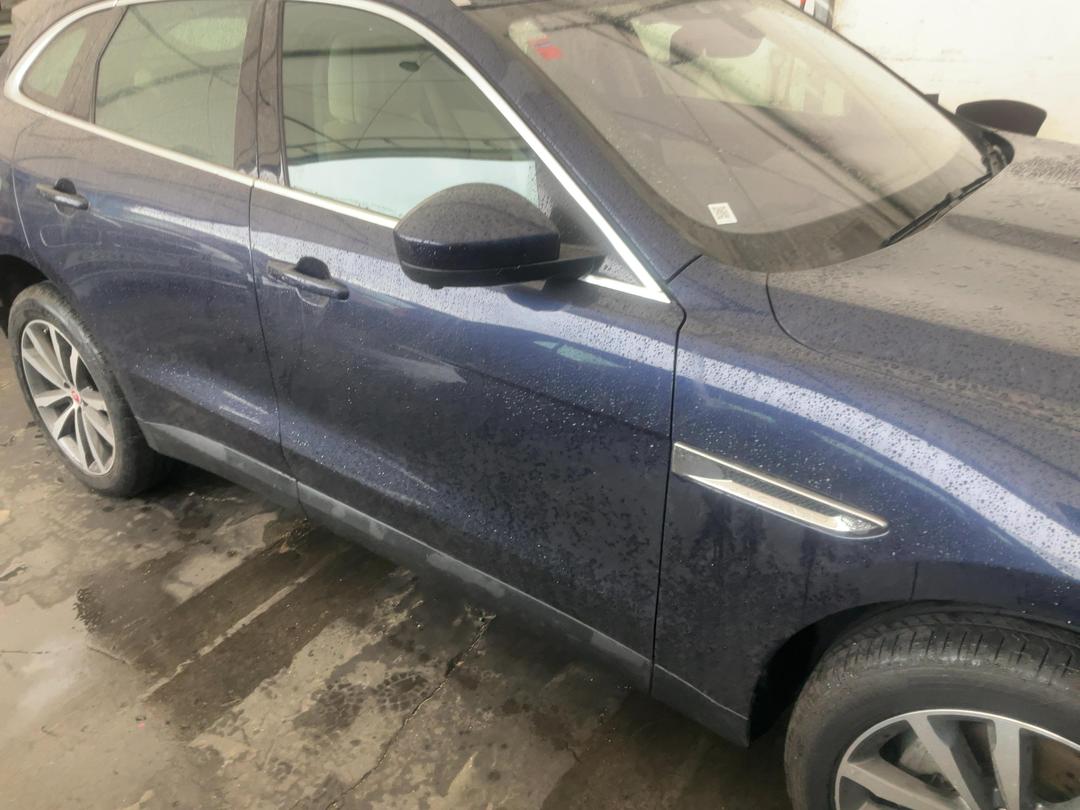 Photo '3' of Jaguar F-Pace 30D Portfolio