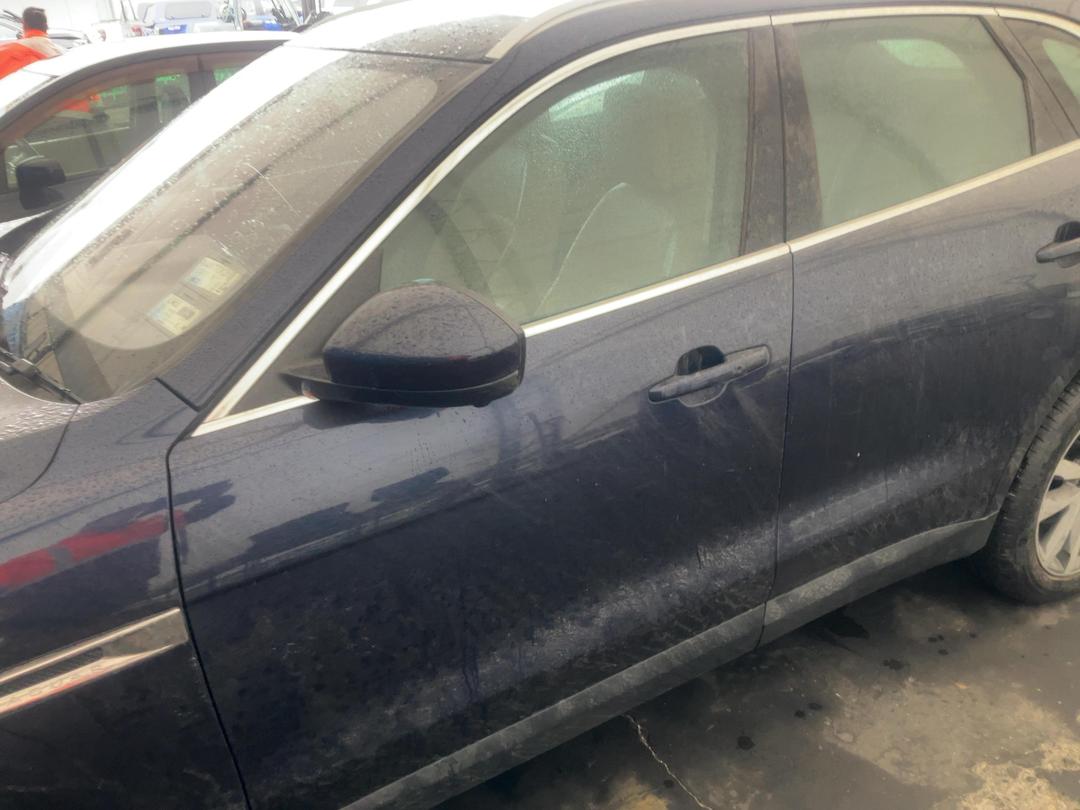 Photo '8' of Jaguar F-Pace 30D Portfolio