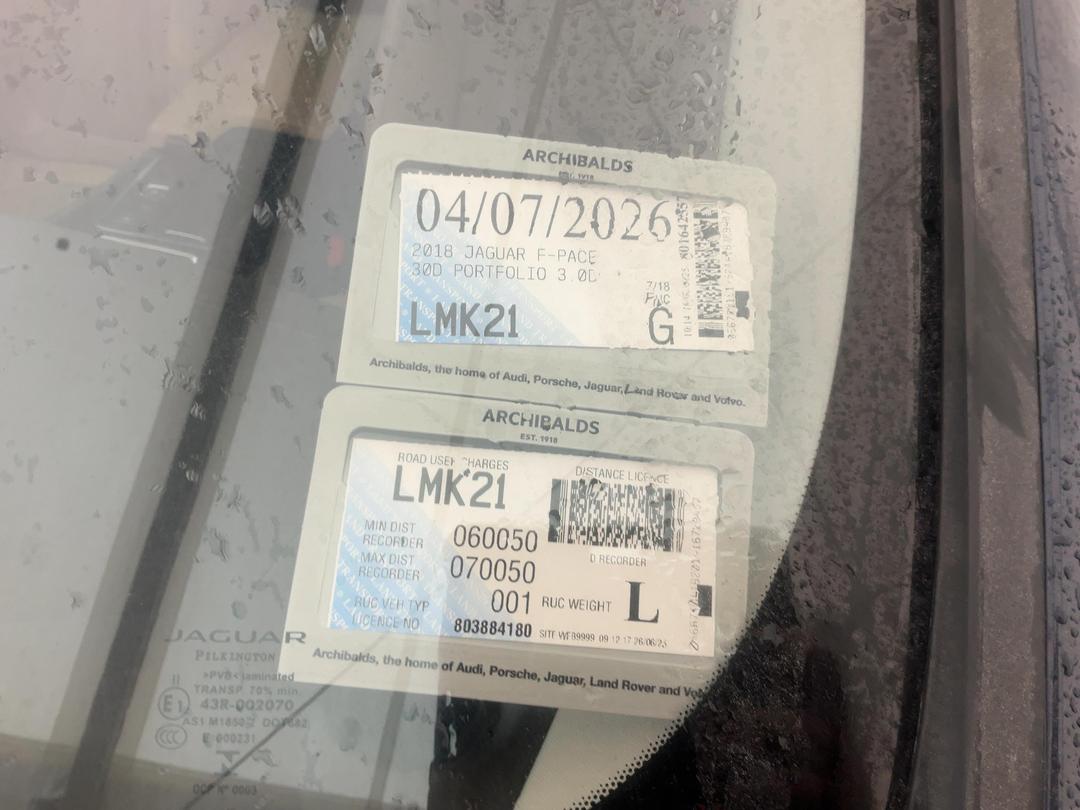 Photo '24' of Jaguar F-Pace 30D Portfolio