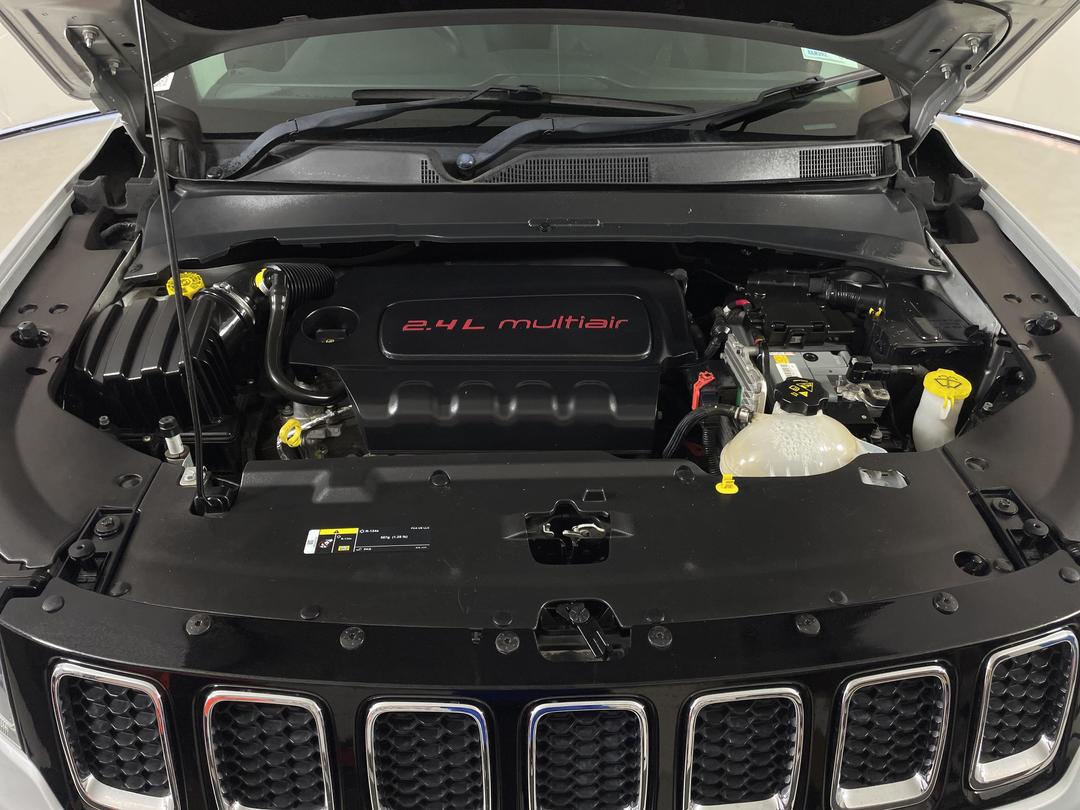 Photo '13' of Jeep Compass