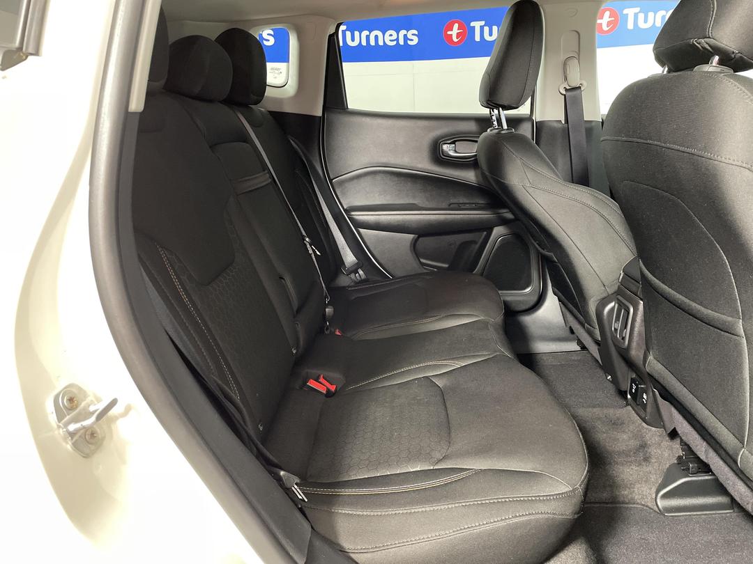 Photo '20' of Jeep Compass