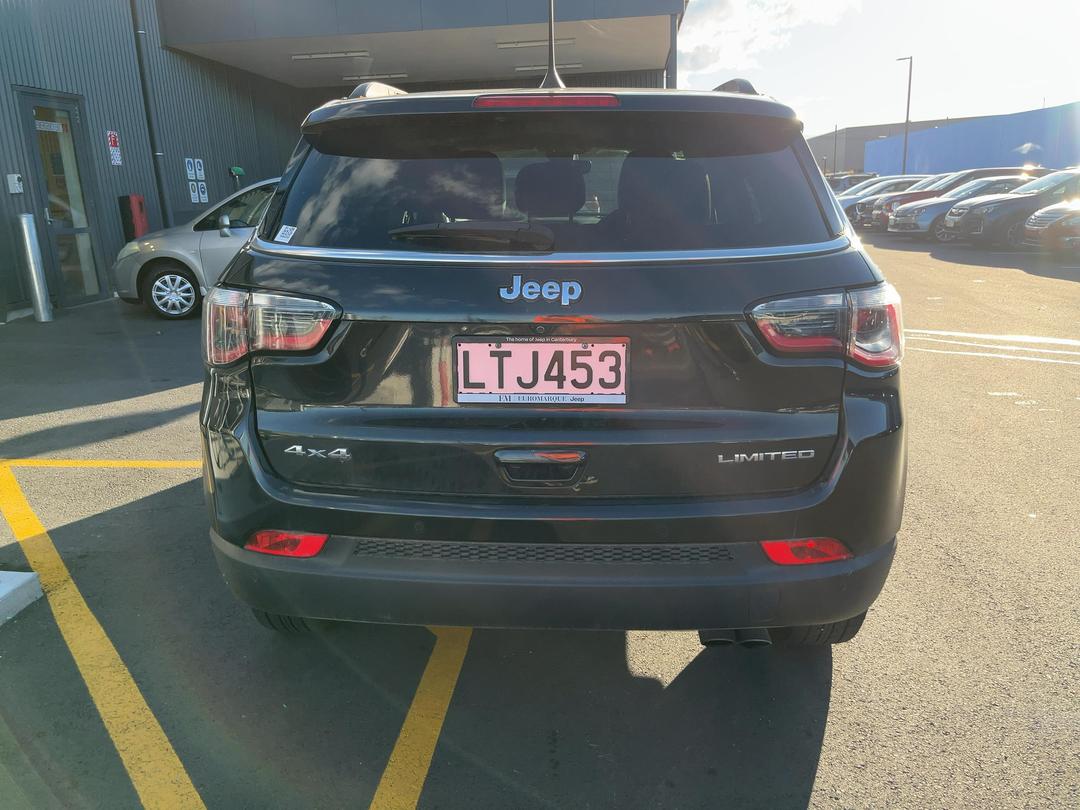 Photo '7' of Jeep Compass Limited