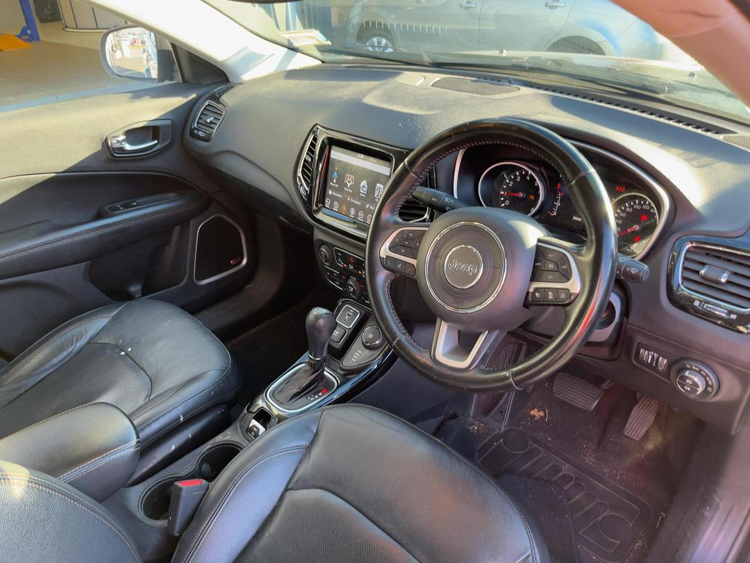 Photo '15' of Jeep Compass Limited