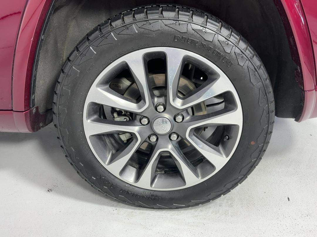Photo '11' of Jeep Grand Cherokee