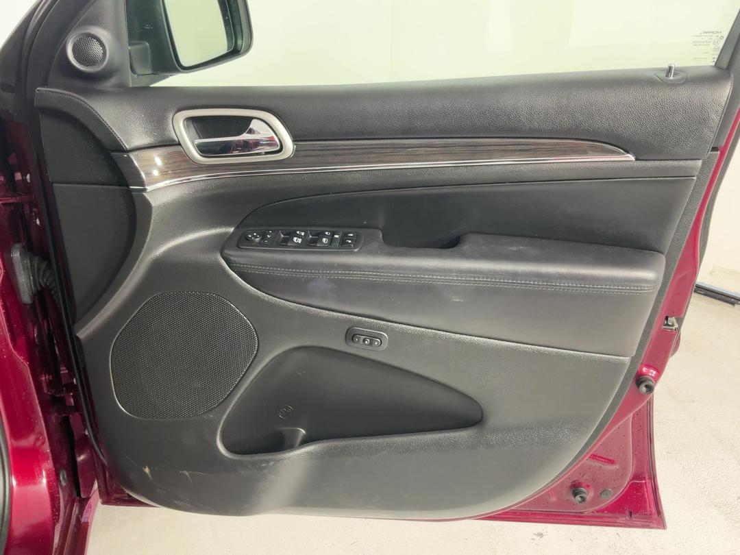 Photo '15' of Jeep Grand Cherokee